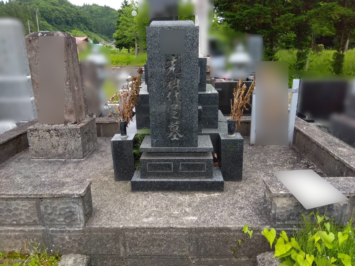 「竿石が倒れてしまった」とご依頼いただいたお客様のお墓
